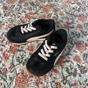 Puma Kids Black and White Sneakers